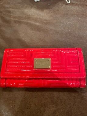Gianni Versace Couture glossy red patent quilted chain wallet with gold plaque